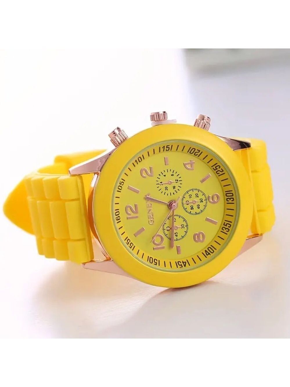 Geneva Women’s Trendy Chic Silicone Watch Comfortable Everyday Minimalist Wear